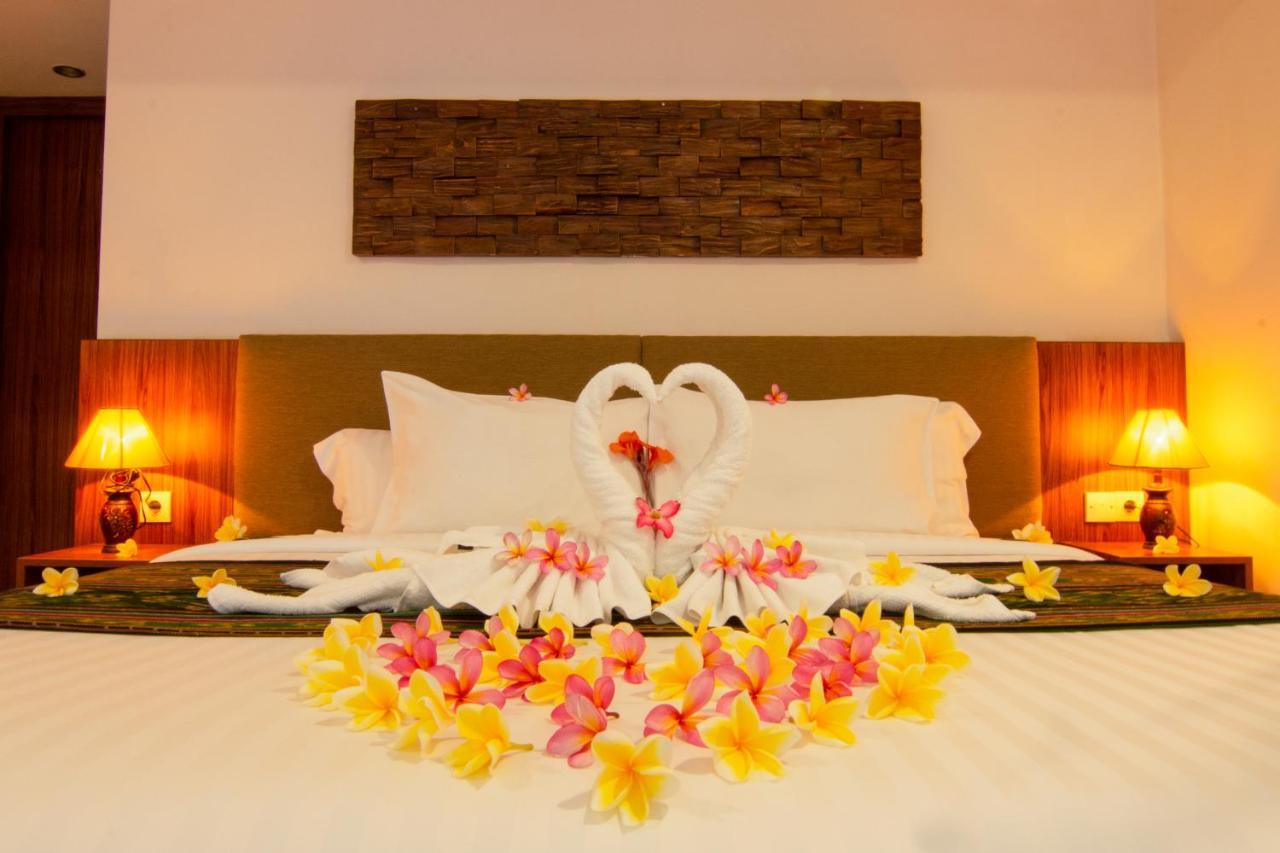 ดีวา ลมโบะก์ รีสอร์ต Hotel เซงกีกี ภายนอก รูปภาพ